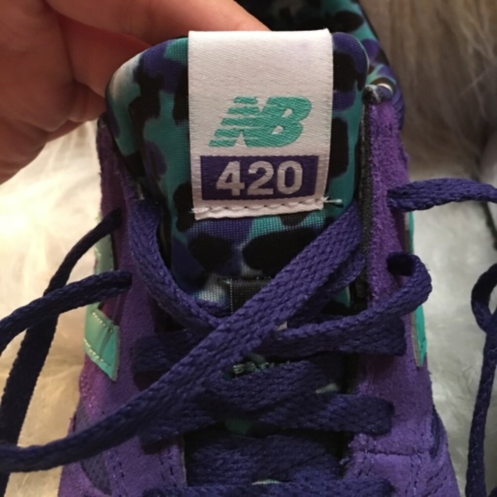 New Balance 420 Women's Size 7
